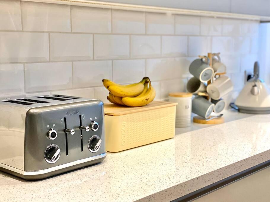 2Bdr Modern Apartment In Hammersmith West London Ngoại thất bức ảnh