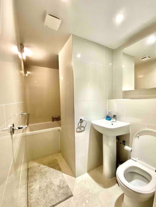 2Bdr Modern Apartment In Hammersmith West London Ngoại thất bức ảnh
