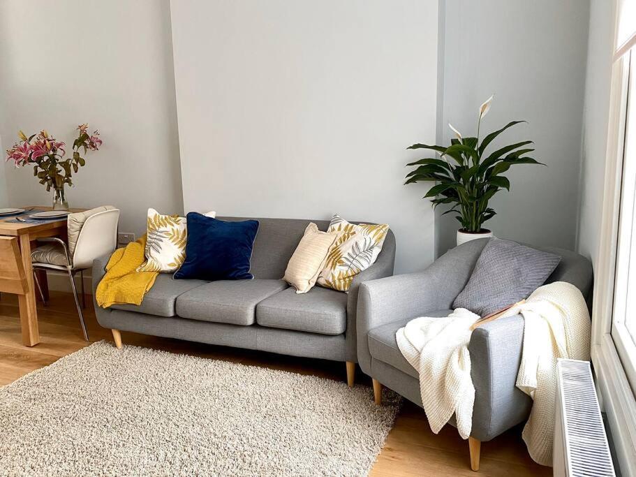 2Bdr Modern Apartment In Hammersmith West London Ngoại thất bức ảnh