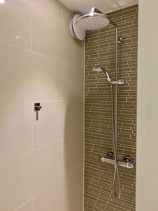 2Bdr Modern Apartment In Hammersmith West London Ngoại thất bức ảnh